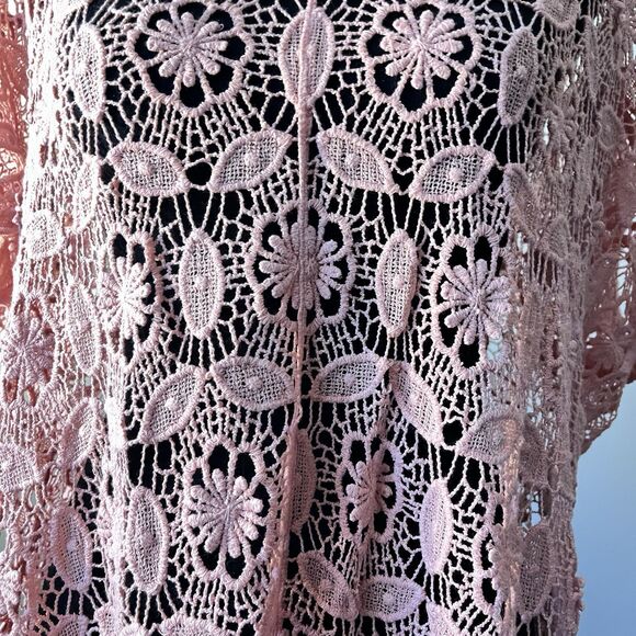 Women's Hand-Knit Crochet Boho Hippie Pink Festival Boat Neck Scallop Trim Top - Picture 2 of 5